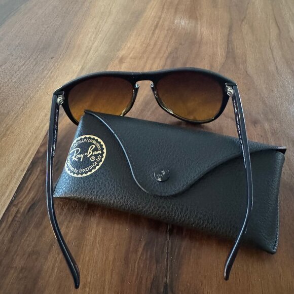 Authentic Peaks sunglasses - Picture 7 of 7